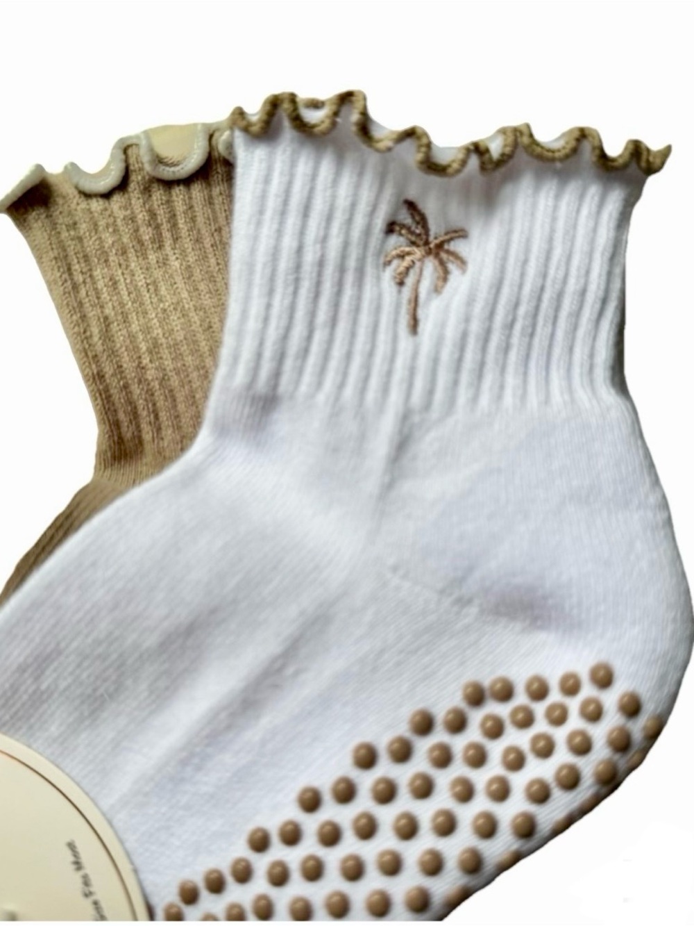 NEW Ruffle Grip Fitness Socks with Palm Tree Embroidery White & Tan OS Palm Tree